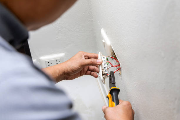 Best Affordable Emergency Electrician  in Brownsboro, TX
